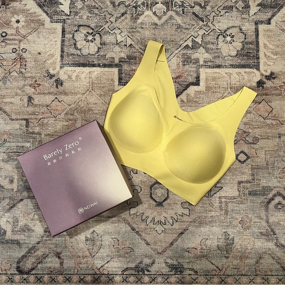 Barely Zero Wireless Bra 1.0 - Picture 3 of 5